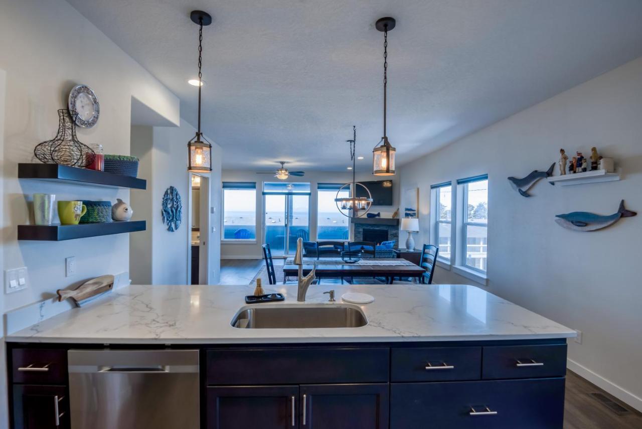 Oceanview Townhome - Pet Friendly - Sleeps 6 - King Depoe Bay Exterior photo
